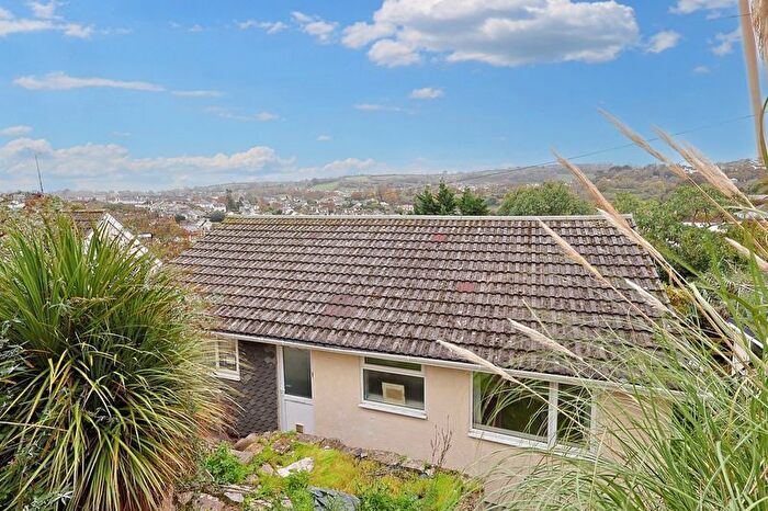 2 Bedroom Detached Bungalow For Sale In Elliott Grove, Brixham, TQ5