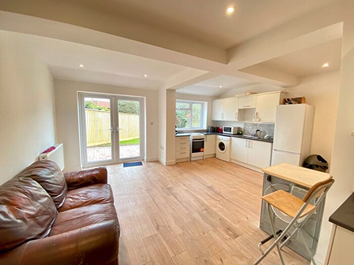 1 Bedroom Semi-Detached House To Rent In Fourth Avenue, Bristol, BS7