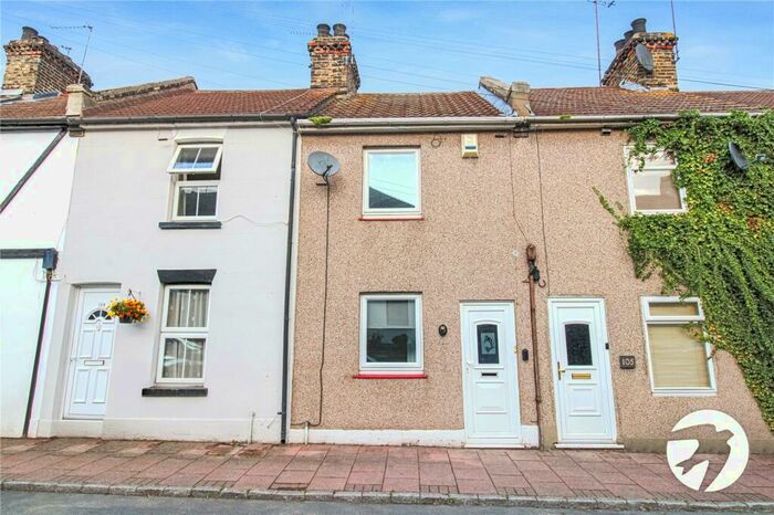 3 Bedroom Terraced House To Rent In Charles Street, Greenhithe, Kent, DA9