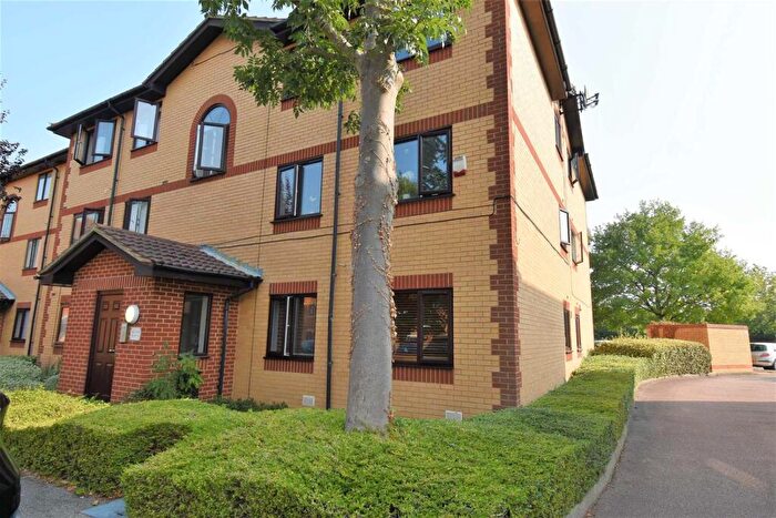 1 Bedroom Apartment For Sale In Fitzroy Court, Churchill Close, Dartford, DA1