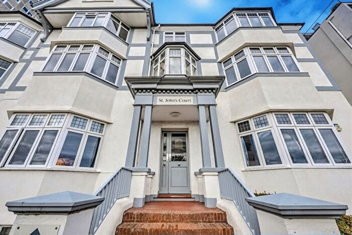 2 Bedroom Flat For Sale In Westcliff Parade, Westcliff-On-Sea, SS0