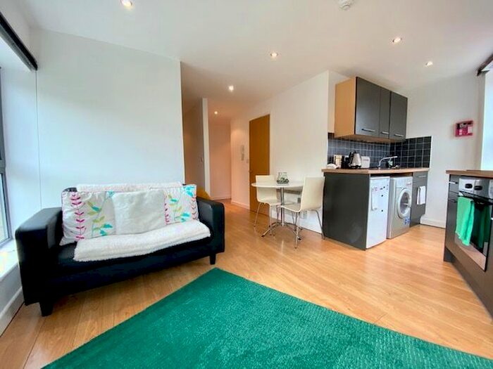 1 Bedroom Flat To Rent In Ecclesall Road, Sheffield S11