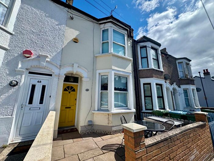 2 Bedroom Terraced House For Sale In Alabama Street, Plumstead, London, SE18