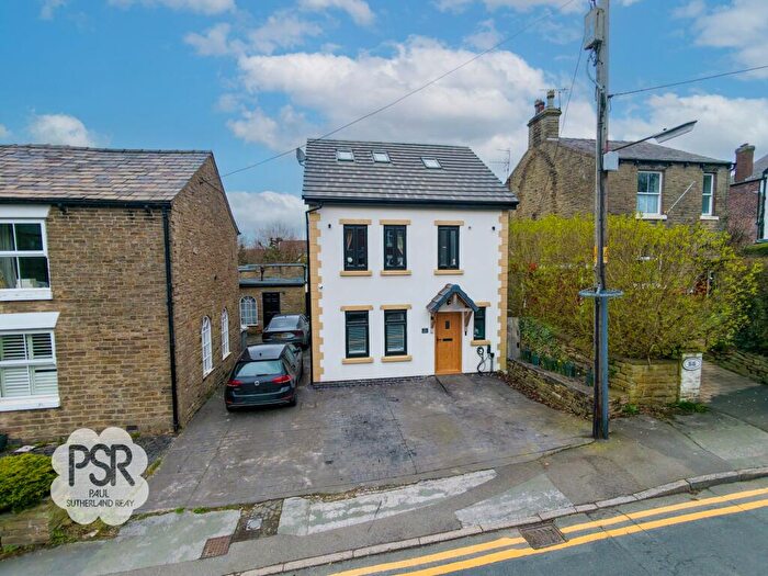 4 Bedroom Detached House For Sale In Buxton Old Road, Disley, SK12