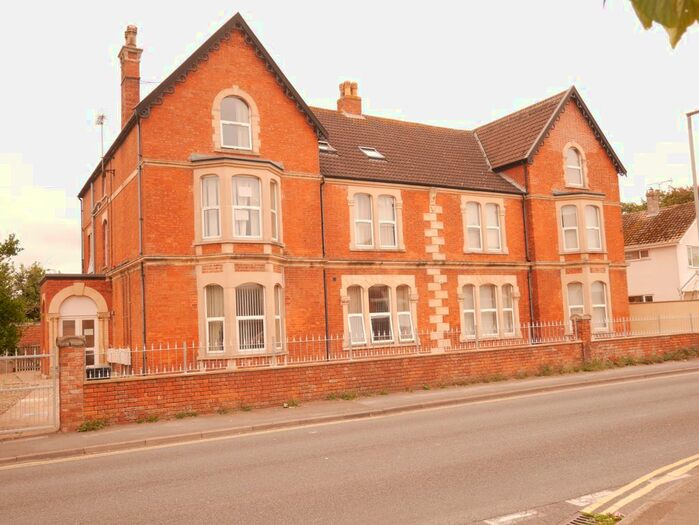2 Bedroom Flat To Rent In Berrow Road, Berrow, Burnham-On-Sea, TA8