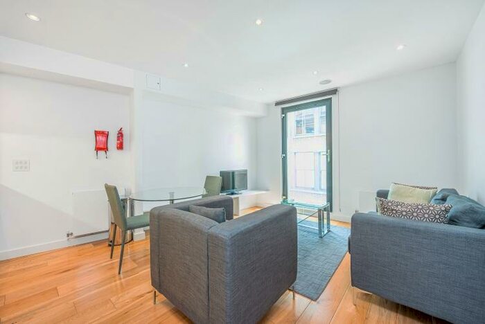 1 Bedroom Flat To Rent In Baker's Row London, EC1R