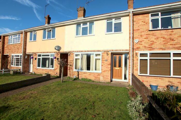 3 Bedroom Terraced House To Rent In West End, Woking, Surrey, GU24