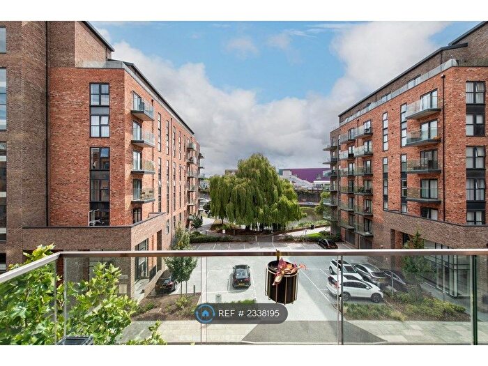 2 Bedroom Flat To Rent In James Smith Court, Dartford, DA1
