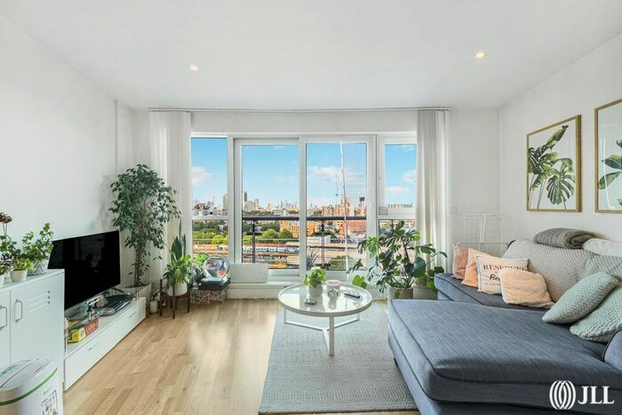 2 Bedroom Flat To Rent In St. George Wharf, London, SW8
