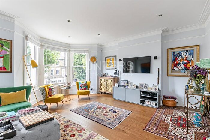 4 Bedroom Flat To Rent In Fordwych Road, West Hampstead, NW2