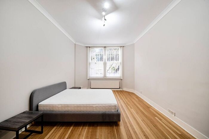 2 Bedroom Flat To Rent In Rosary Gardens, South Kensington, London, SW7