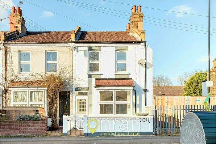 3 Bedroom End Of Terrace House To Rent In Malyons Road, Lewisham, SE13