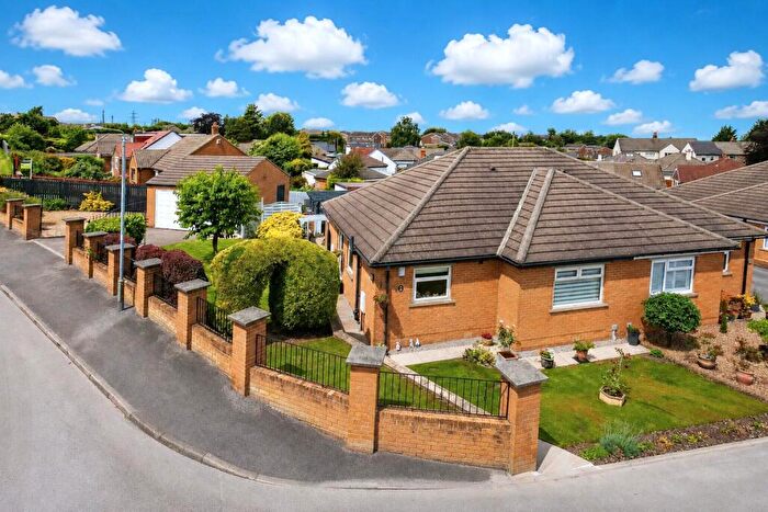 2 Bedroom Bungalow For Sale In All Alone Road, Bradford, West Yorkshire, BD10