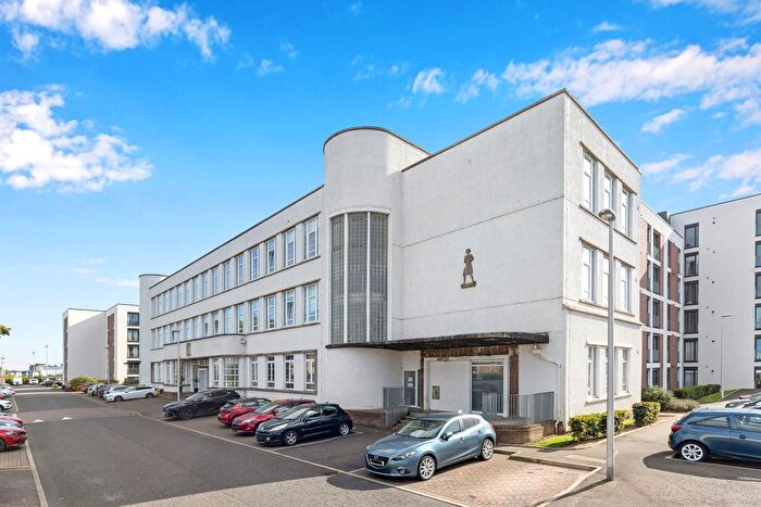 2 Bedroom Flat For Sale In / Arneil Place, Edinburgh, EH5