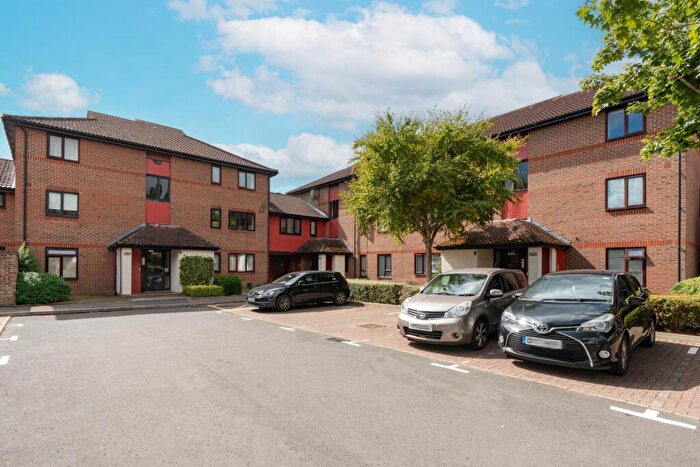1 Bedroom Flat To Rent In Cullerne Close, Abingdon, OX14