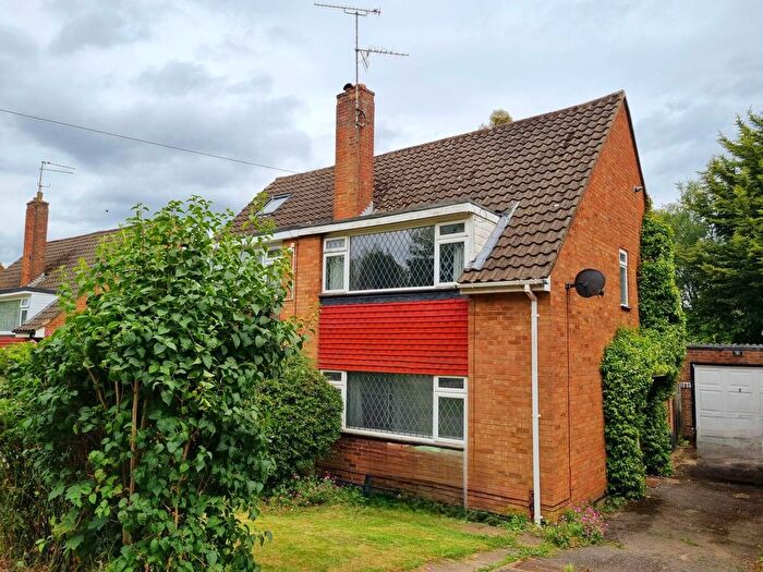 3 Bedroom Property To Rent In Dugdale Hill Lane, Potters Bar, EN6