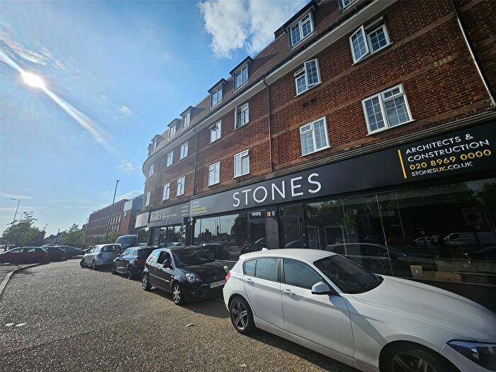 2 Bedroom Flat To Rent In Great West Road, Hounslow, Greater London, TW5