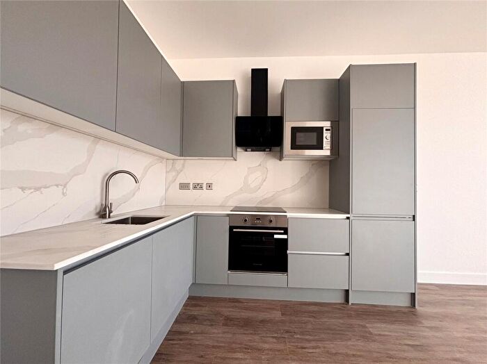 1 Bedroom Flat To Rent In Roop House, Fleet, Hampshire, GU51