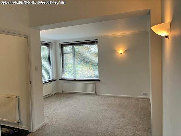 2 Bedroom Flat To Rent In Forest Side, Chingford, E4