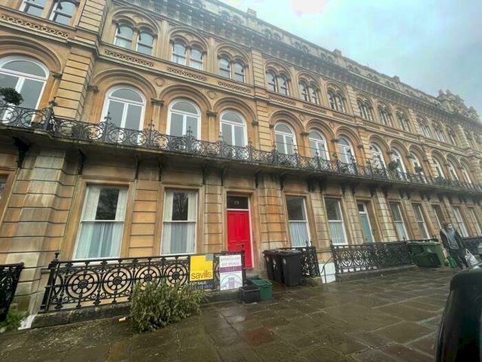 2 Bedroom Flat To Rent In Victoria Square, Clifton, Bristol, BS8