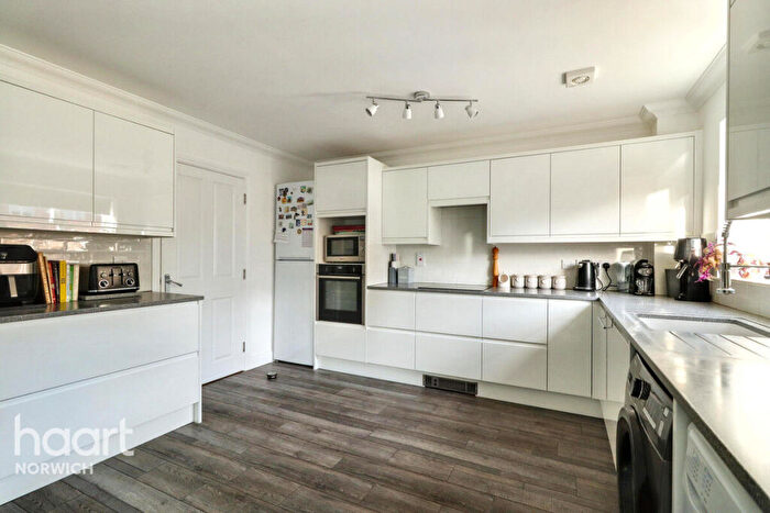 4 Bedroom Terraced House For Sale In Carshalton Road, Norwich, NR1