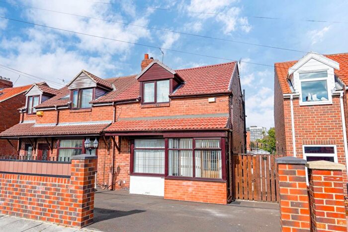 2 Bedroom Semi Detached House To Rent In Scrogg Road, Newcastle Upon Tyne, NE6
