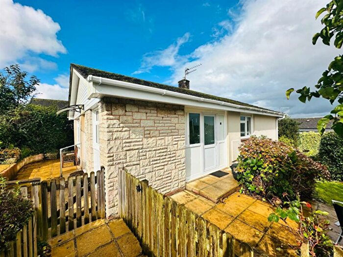 2 Bedroom Detached Bungalow For Sale In Atherton Way, Tiverton, EX16