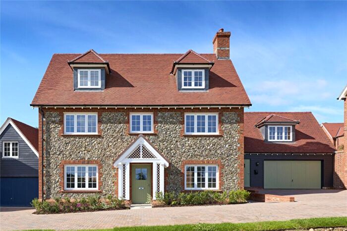 5 Bedroom Detached House For Sale In The Brooks, Clayhill Road, Burghfield Common, Reading, RG7