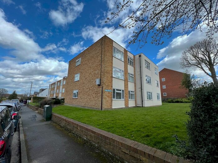 2 Bedroom Flat To Rent In Alder Road, Sidcup, DA14