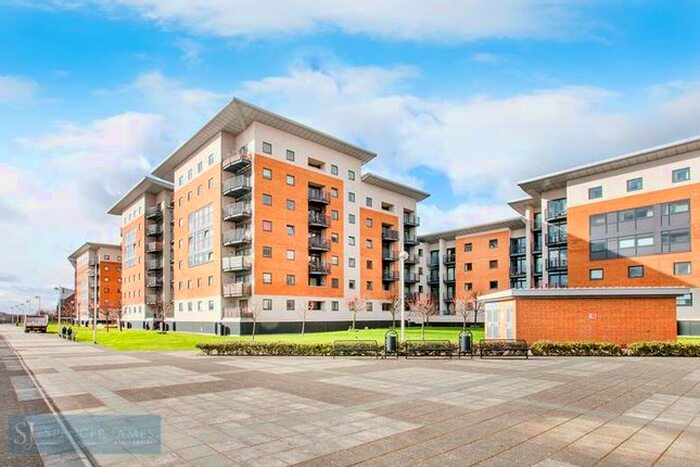 3 Bedroom Flat To Rent In Sheerness Mews, London, E16