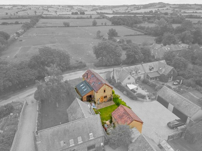 3 Bedroom Barn Conversion For Sale In The Old Coach House, Flecknoe, CV23