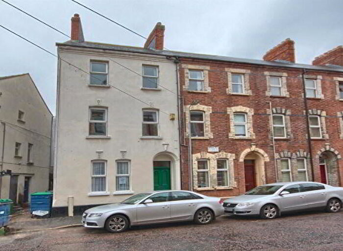6 Bedroom End Of Terrace House For Sale In Belgravia Avenue, Belfast, BT9