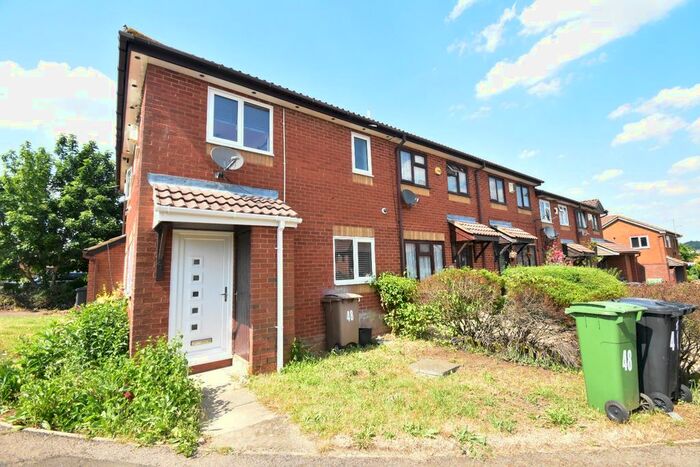 1 Bedroom End Of Terrace House To Rent In Dexter Close, Luton, Bedfordshire, LU3