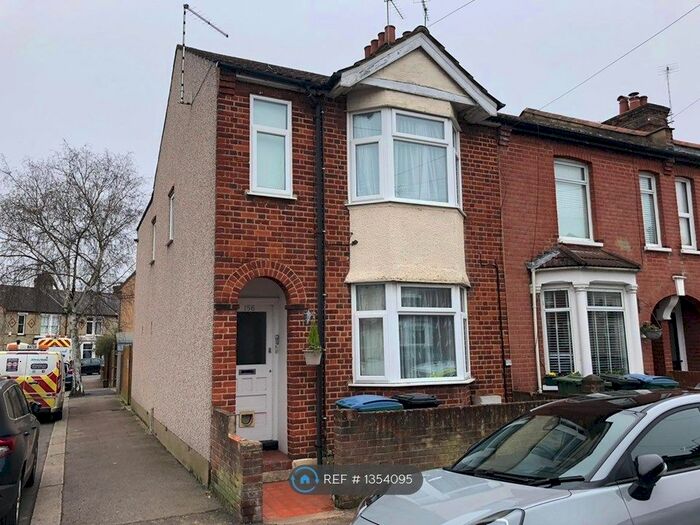 2 Bedroom Maisonette To Rent In Sandringham Road, Watford, WD24