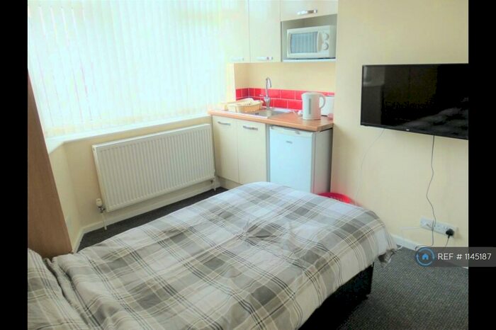 Studio To Rent In Severn Street, Stoke On Trent, ST1