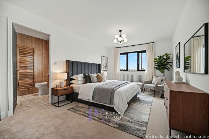 4 Bedroom Detached House For Sale In Merrifield Gardens, Burbage, LE10