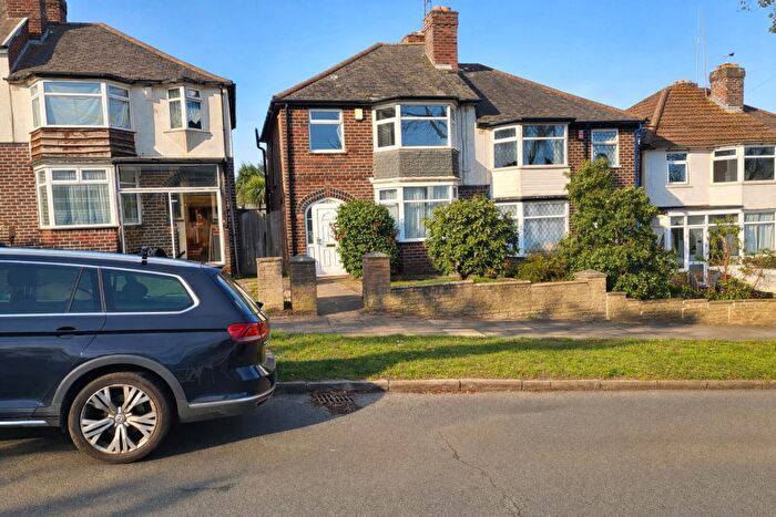 3 Bedroom Semi Detached House To Rent In Woolmore Road, Birmingham, B23