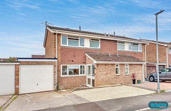 3 Bedroom Semi Detached House For Sale In White Horse Way, Westbury, BA13