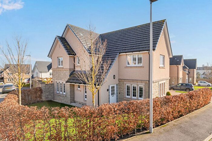 5 Bedroom Detached House For Sale In Ashgrove Gardens, Loanhead, EH20