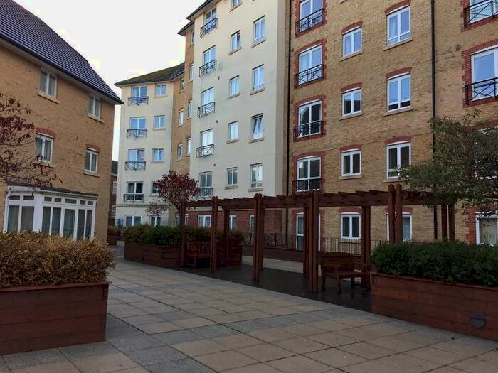 2 Bedroom Flat To Rent In Alpha House, Broad Street, Northampton, Northamptonshire. NN1