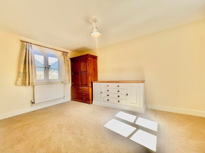 2 Bedroom Bungalow To Rent In Wadesmill, Hertford, SG12