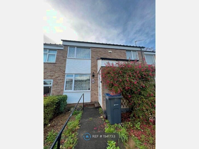 3 Bedroom Terraced House To Rent In Leahurst Crescent, Birmingham, B17