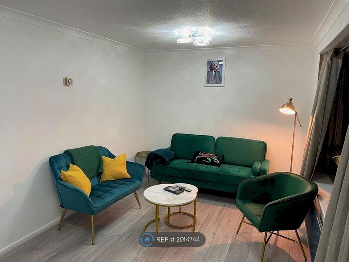 2 Bedroom Maisonette To Rent In Fothergill Close, London, E13