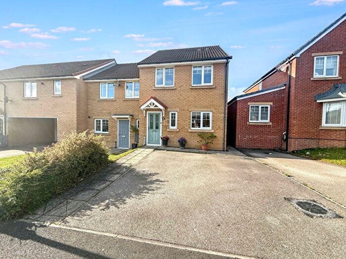 3 Bedroom End Of Terrace House For Sale In Pickering Close, Cramlington, NE23