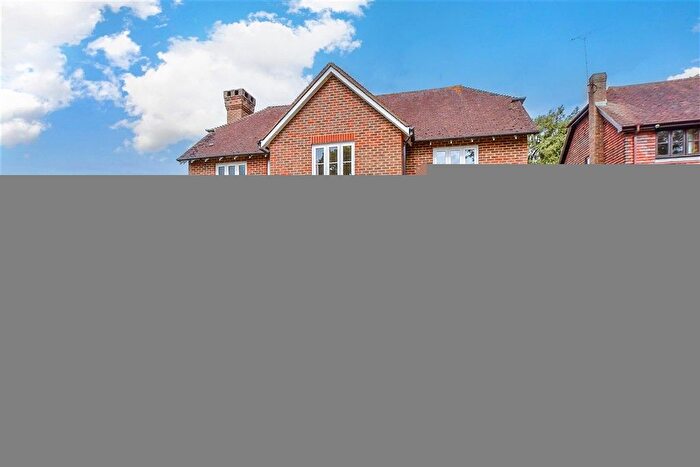 5 Bedroom Detached House For Sale In Woodchurch Road, Tenterden, Kent, TN30