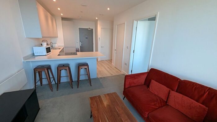 1 Bedroom Flat To Rent In Wharf End, Manchester, M17