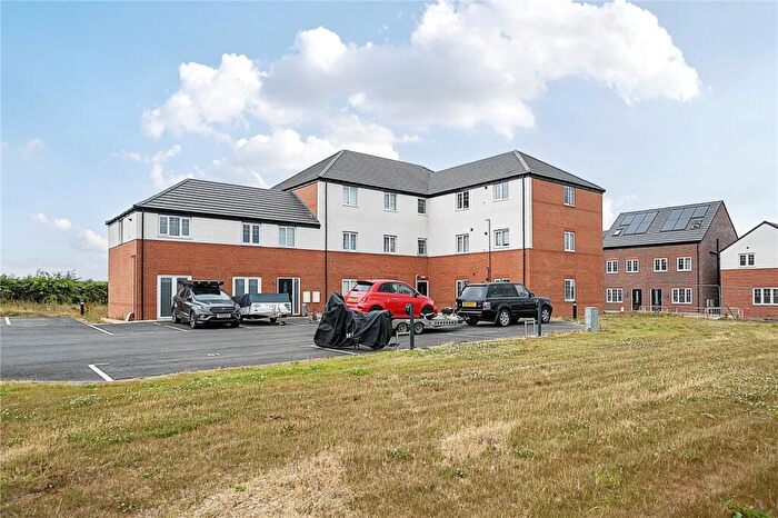 1 Bedroom Flat For Sale In Feld Lane, Holmewood, Chesterfield, Derbyshire, S42