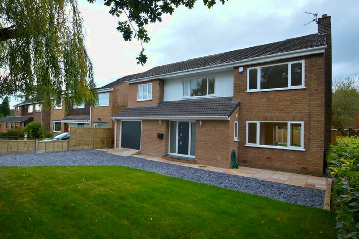 4 Bedroom Detached House For Sale In Park Lane, Pickmere, Knutsford, WA16