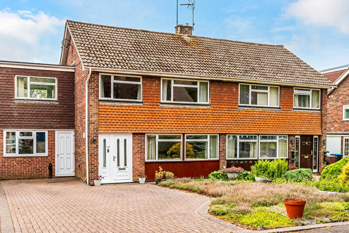 4 Bedroom House For Sale In Central Way, Oxted, Surrey, RH8