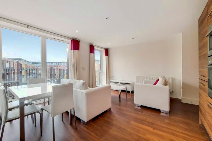 2 Bedroom Flat To Rent In Unwin Way, Stanmore, HA7